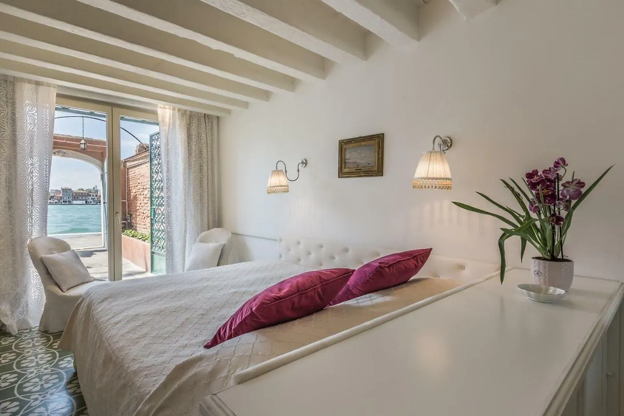 Ca' Dell'Ulivo Private Garden Apartment Venice